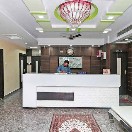 Oyo 15169 Hotel Rk Inn Lucknow Bagian luar foto