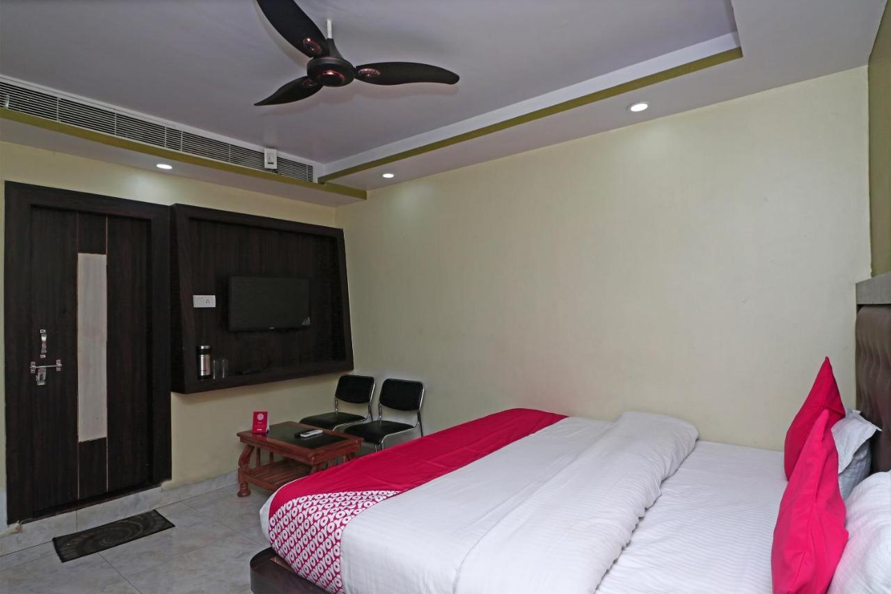 Oyo 15169 Hotel Rk Inn Lucknow Bagian luar foto